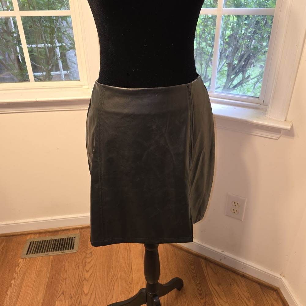 MangoPop Black Faux Leather Mini Skirt Stretch Party Cocktail Womens Size Medium